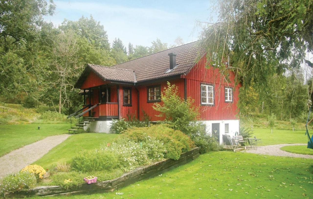 Cozy Home In Uddevalla With Wifi Haljebol Экстерьер фото