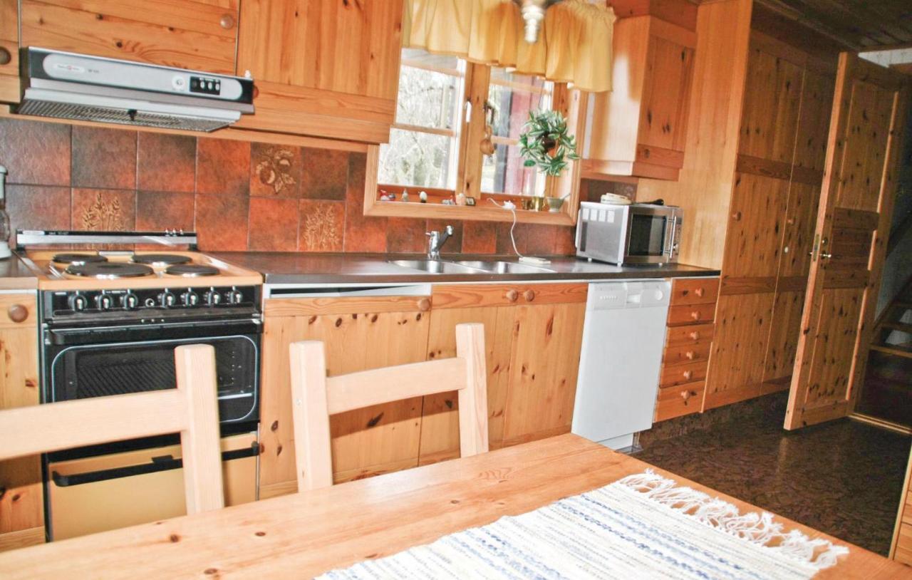 Cozy Home In Uddevalla With Wifi Haljebol Экстерьер фото